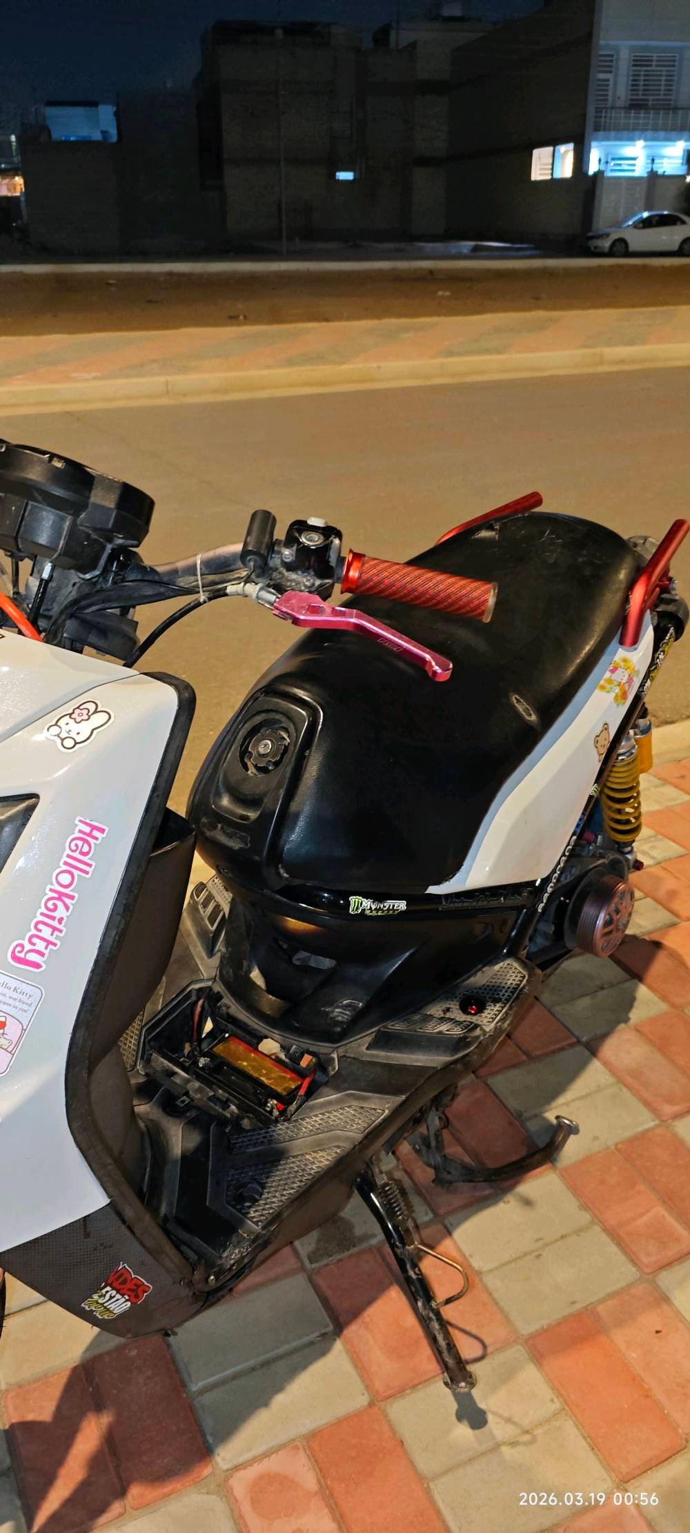 
دراجه سكنس جبلي قفاز كابريتر 
     للبيع 
المواصفات 
1مكينه 58.5 مفتوحه تزويد بوشه فقط يعني 2كابريتر رياضي ازرق
3يدات رياضيه 
4كلجات رياضيه معدل عالي 
5وسكليتر وسيم رياضي جديد
6سبايدر رياضي مشدود 
7كفر براغي احمر مشدود 
8تاير جلاتين خلفي  
9صالنصه رياضي ستيل بوري عدل ام الحساس ب150الف 
10برغي اكسل لون وردي 
11دبلات خلفيه ذهبيه 
12يدات بريك رياضية ورديات 
الدراجه خير من الله بيها ومستخدمه 6 اشهر فقط والدراجه رياضيه ومن اكلك شلعه ومعدل شلعه معدل  
وبيها غراص اني ما شادها مثل الفج الامامي لون مميز كرزي 
وكفرات كامله مختمه بس مشخطات شويه 
والجاملغ الامام موجود للدراجه 
نقصها فقط شوته ولايتات اماميه فقط 
والدراجه سلف واحد بعز البرد 

السعر 800 وبيها مجال 
الرقم *********** وبيه واتساب همين
كربلاء 