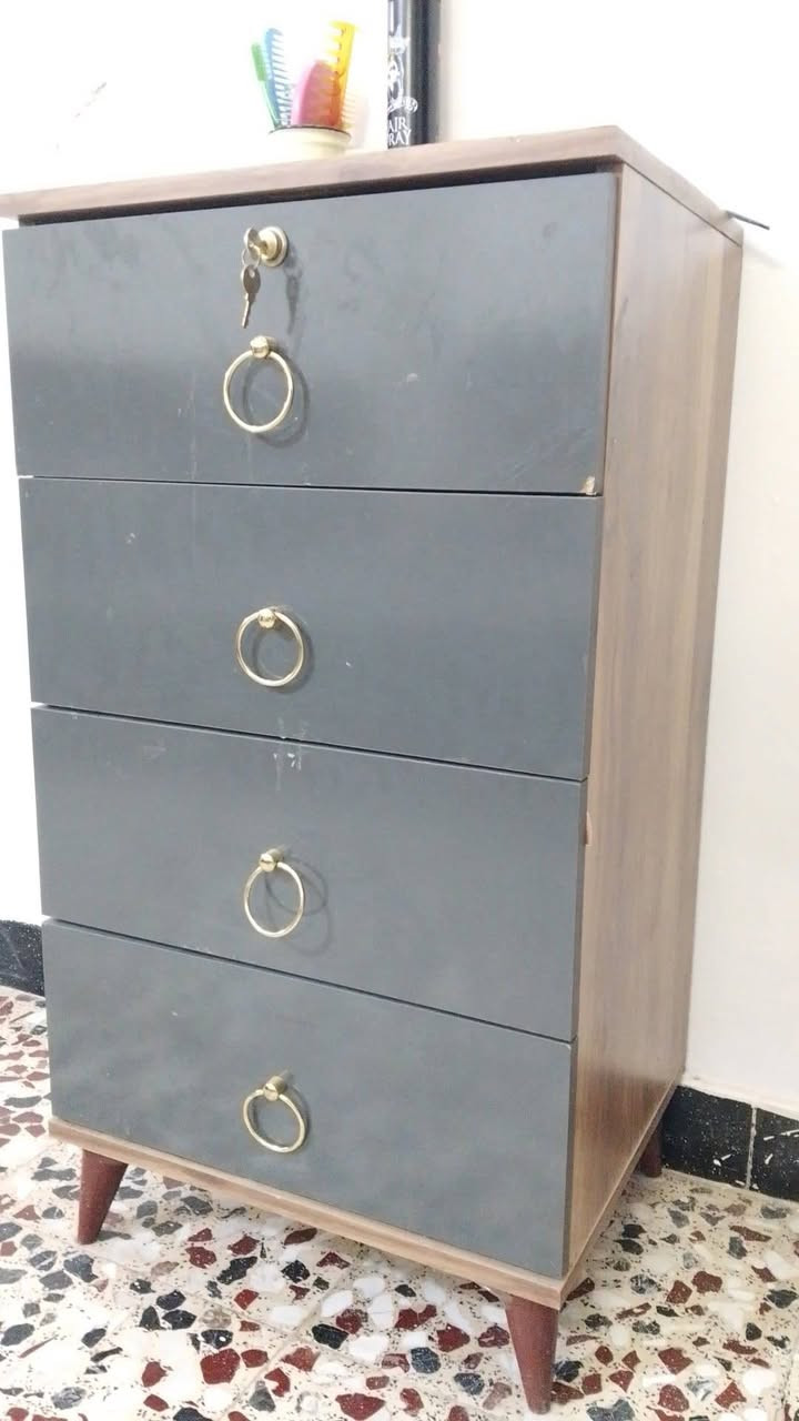 السلام عليكم 
غرفه نوم تركي ٦ قطع نظافه ٩٠بلميه
العنوان بغداد الزعفرانيه السعر ٥٠٠
للتواصل *********** اتصال فقط مارد ع التعليقات
