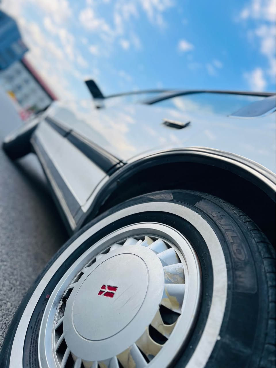 ئۆلدزمۆبیل، 1990 
رەقەم بەغداد سەنەوی پلاستیك
گیروومەکینە و ئەکسل لۆك  
قفل مەرکەزی
چوار جام کارەبای
شاشە ئایپاد 
لایت کامل زینۆن
ناو شین
هەیکەلی جوان 
ناوی لەسەر دەقی شەریکە ماوە
پێشودوای تازە داگیراوە کامل بەشەرت
سەیارەکە زۆر جوان ماوەتەوە
کارەبای کامل مەزبوت
سعر 38 وەرەقە و کەمێك مەجال
شوێن / هەولێر
بۆزانیای زیاتر نامە بنێرن لەخزمەت دام. أربيل, العراق


**إذا كنت صاحب هذا الإعلان وتريد حذفه لأي سبب، رجاءا أرسل رسالة إلى الدعم الفني**