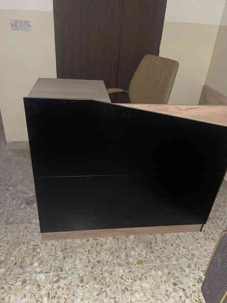 ميز مكتبي
ميز رسبشن
كرسي ثابت عدد2
كرسي متحرك عدد2
للاستفسار اتصل على الرقم
***********
