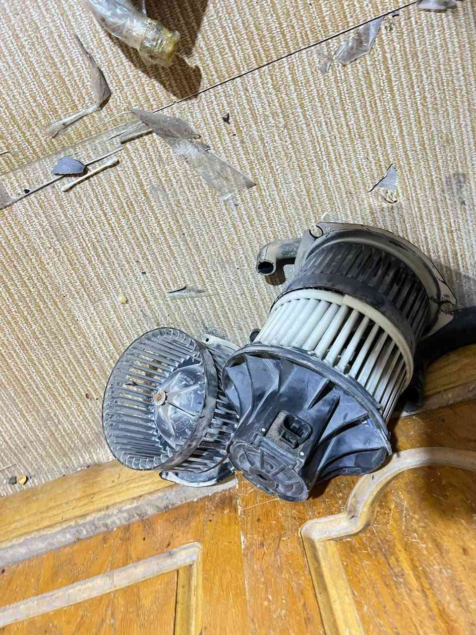 تفصيخ الفيني 6 برغي 🔩 بسعر مناسب الزبير المربد القديم ***********
