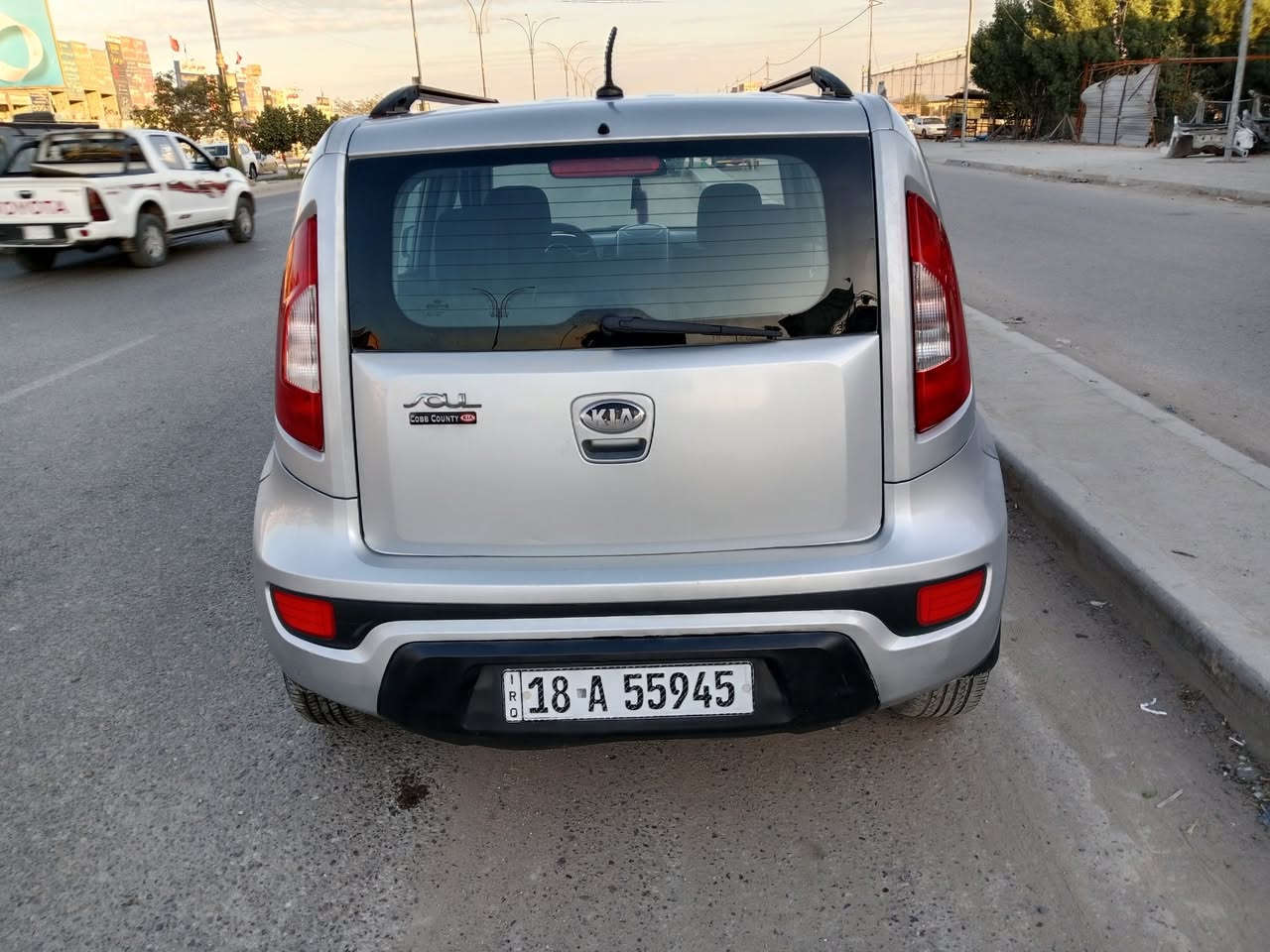 السلام عليكم للبيع كيا صول موديل 2013 سيارة جاهزه كير مكينة حداديه تبريد كله جاهزة سنويه جديدة اوهزه جديده باسمي مكينه 2000 دوش سيارة جديدة بيه مكانات صبغ بسيطه ابيع على السونار السعر 88 مكانه حله الاتصال ***********
