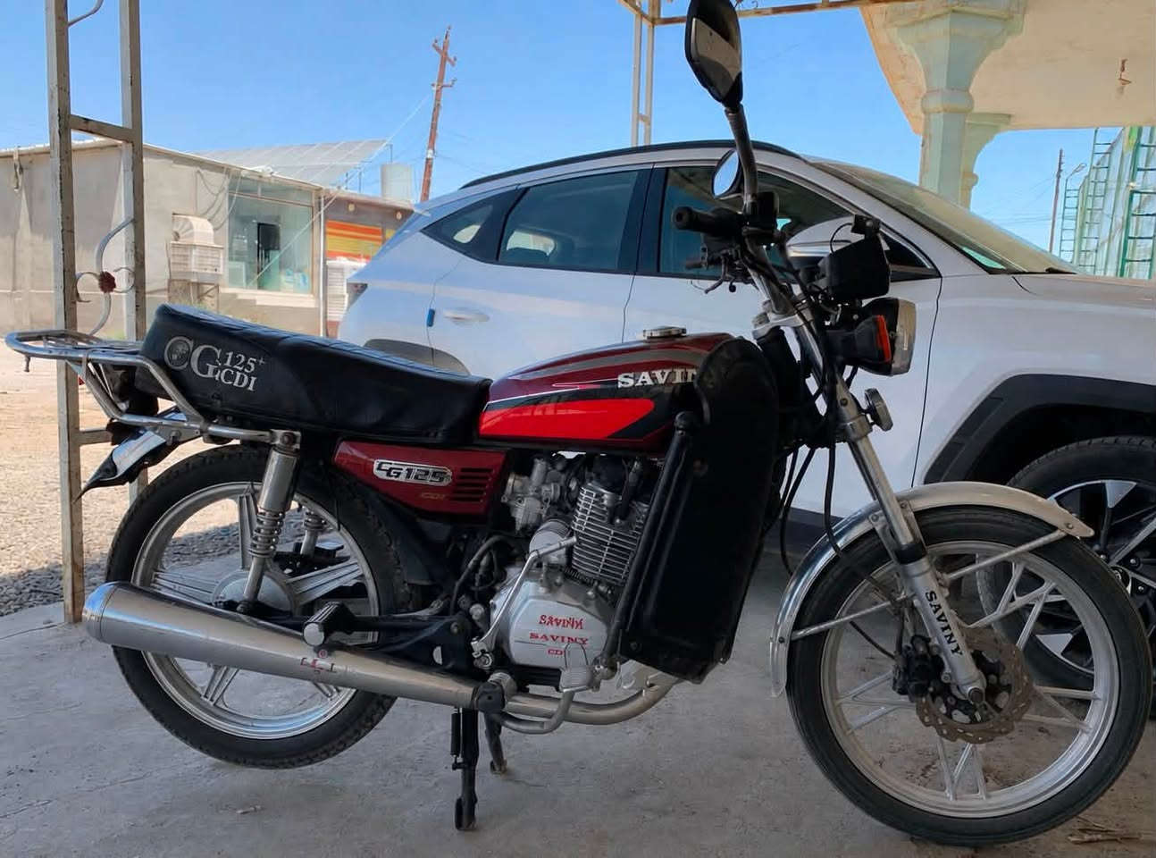 سيفان للبيع 
دبلات وره كدام
معدل ١٠٠/١٢٠
سلف
بريكات وره كدام وياله جديد
تشغيل عن بعد كهربائيات
كيجات شغال 
ماطور مال جناي 
السعر ٣٩٠ 
عنوان جنوب الموصل 
***********
