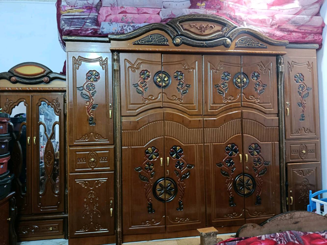 اسلام عليكم غرفه مرتبة مكلف بلنشر السعر 550وبيها مجال قليل للتواصل وتساب +9647875494311