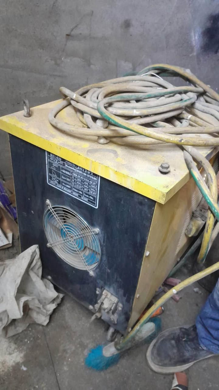 ماكينه لحيمي بو فروتن شه رت شول كه ت كيفل گه ل سعر 300$مجال بو تله فون كرني ***********جهي وي سيميل دهوك, العراق
