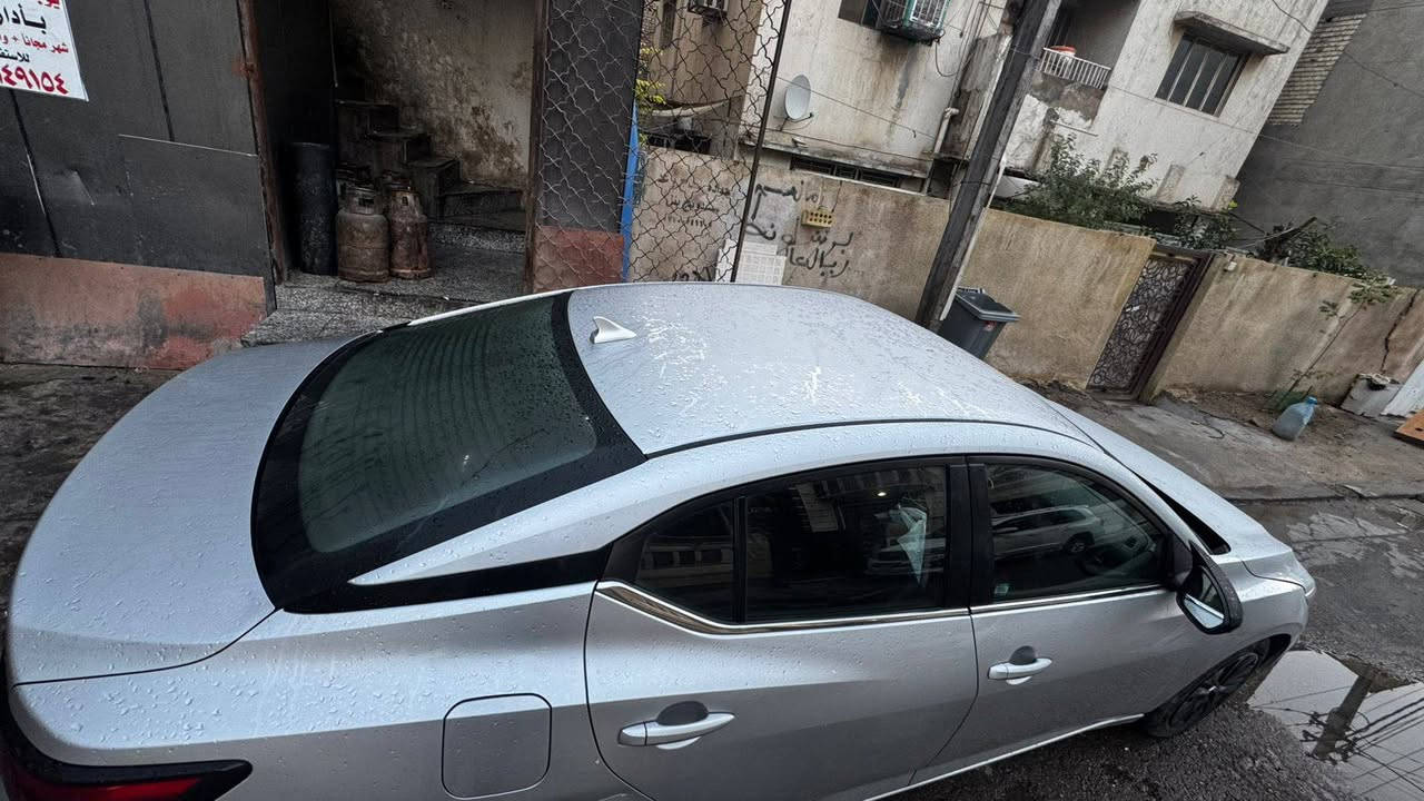 سلام  عليكم.     
نيسان سينترا 2023.  للبيع دخول  كلين  صار بيها شخط بلجاملغ الامامي والجاملغ الخلفي ال سونار واضح  والصور والضربات واضحه 
عنوان السياره المنصور
ماشيه 50 الف ميل 
استخدام السياره قليل كلش متروكه 
عارضها 148 بيها مجال بسيط مابيع بلتلفون ومانزل اي شي قبل لا تجي 
السياره باسمي مابيها اي نقص  
***********
