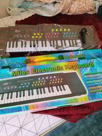 بيانو أطفال • جديد • فيه مجال