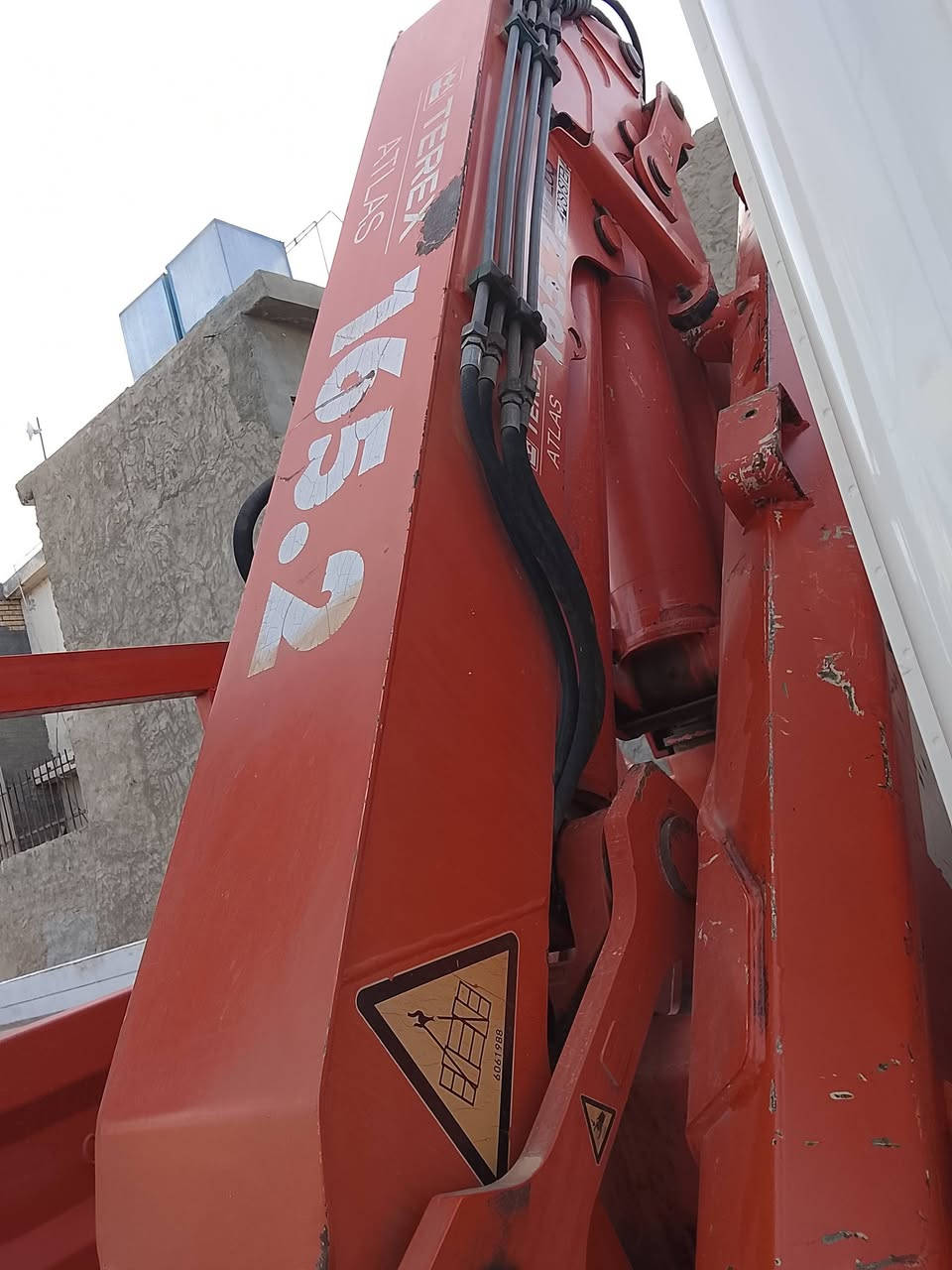 كرين اطلس موديل 2005جهاز مكفول من الكسر والفطر جهاز سته ونص جهاز 3سلايتات رجلين مخالف دبل طلقه اتصال***********
