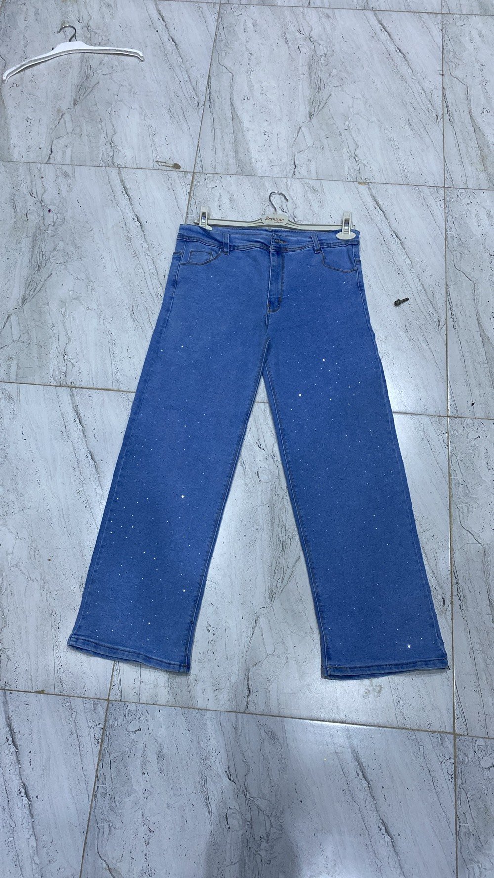 بنطرون نسائي جميع قياسات متوفره من 38ال50 العنوان كوت انوار الصدر قرب مصور كريم مقابيل اسواق حيدره متوفر موديلات وألوان