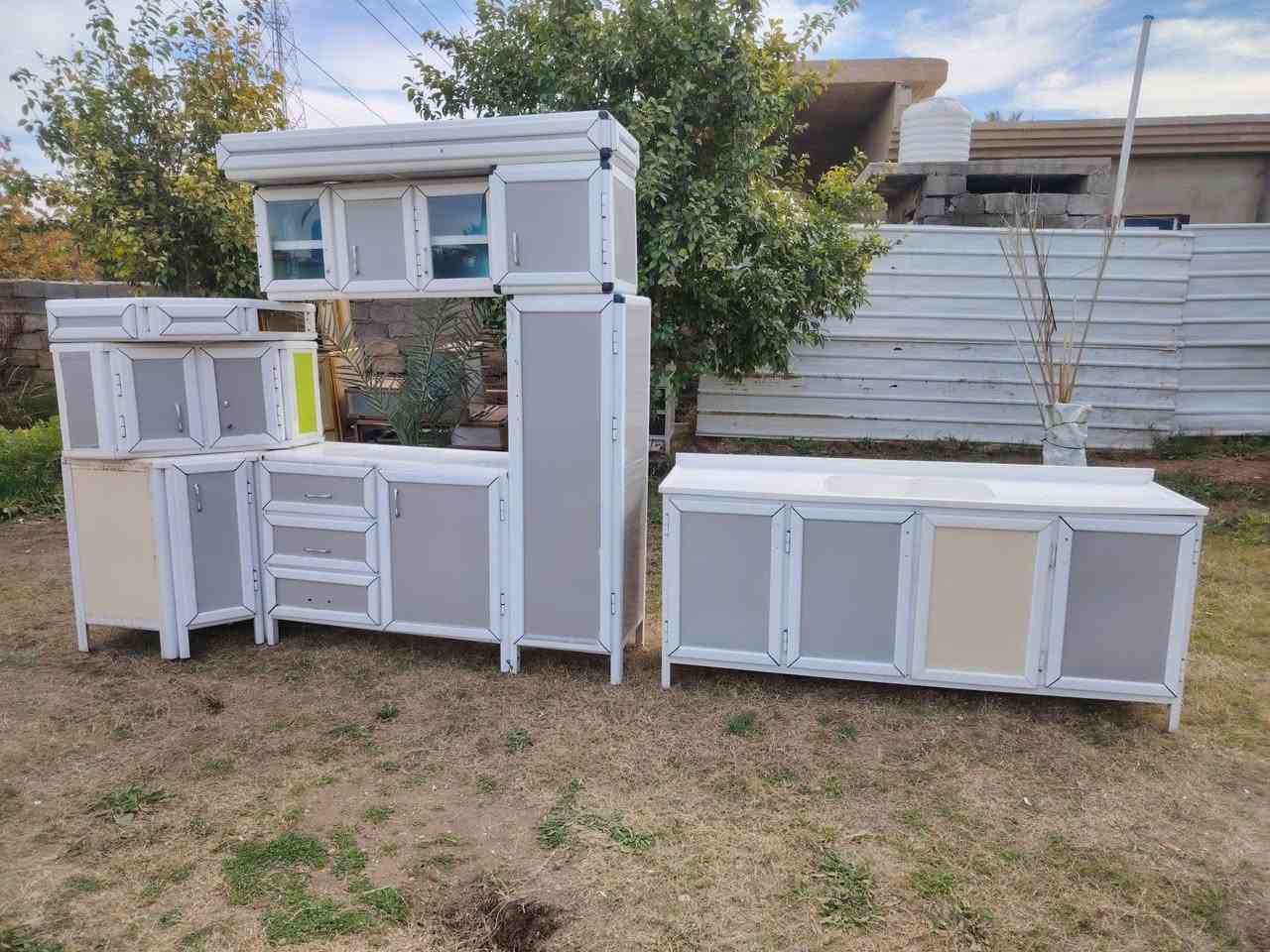 كاونتر 5قطع كلش نظيف السنك مرمر مترين تفصال ثقيل كلش السعر ٣٢٥ وبي مجال الشراي يتفضل خاص او يتصل ***********وبي واتساب *********** العنوان ابي اغريب سوك الزيدان
