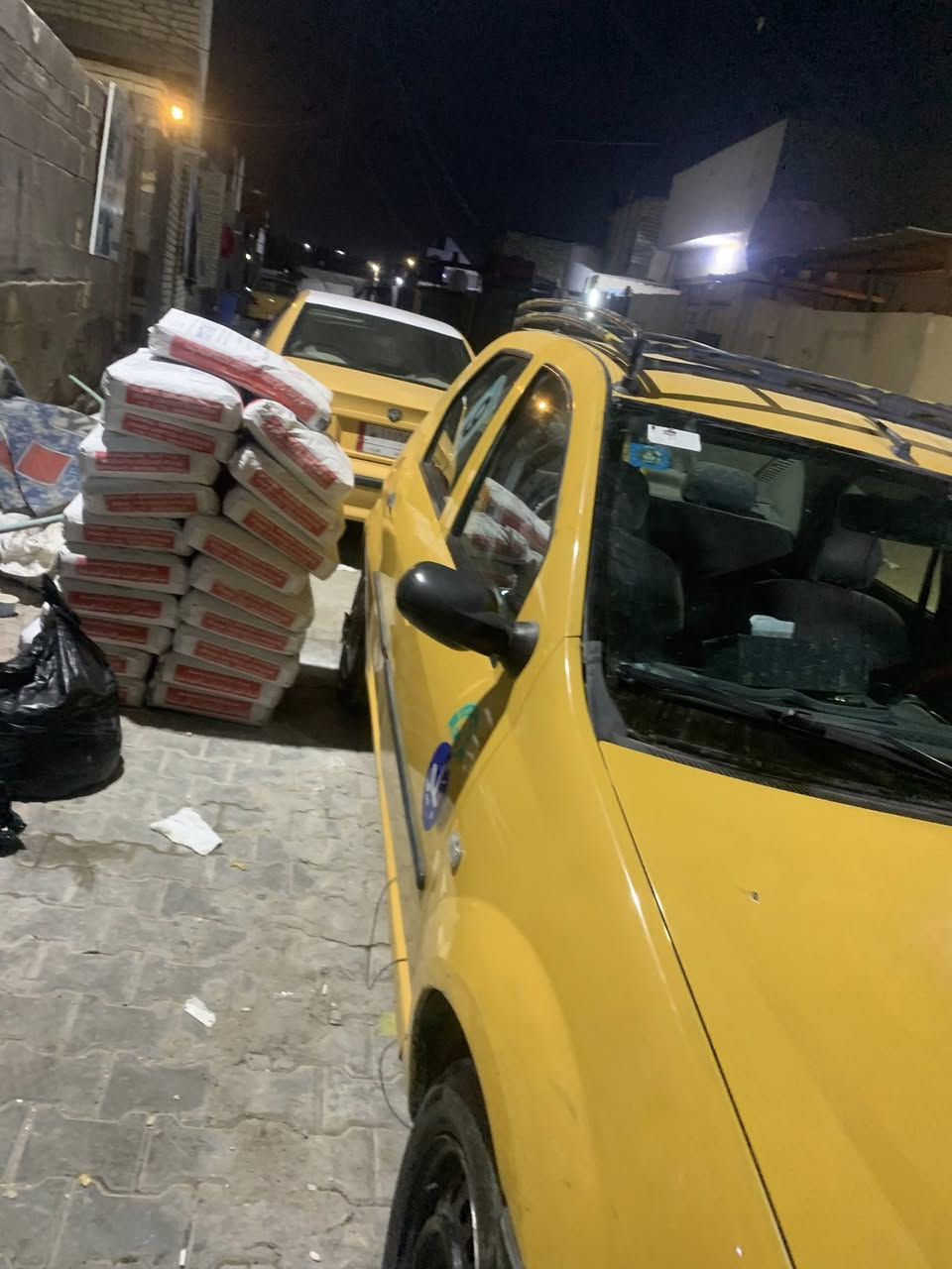 سلام عليكم رينو لوكانً مديل 2009سيارة بلاديه فحل مو نثيه مكينه جديدة بيهة طخات بصيطه سعر 37بيهة مجال بصيط شراي يخابر ***********
