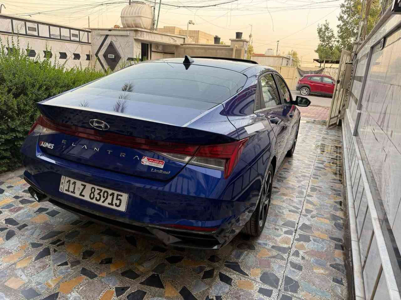 سلام عليكم النترا للبيع فقط 
موديل 2023
السياره لمتد فول مواصفات 
فتحت سقف 
حساسات خلفيه 
رادرات جانبيه 
رادار امامي 
تدفئت كشنات 
لد خلفي متصل 
تحديد مسار 
قياده شبه ذاتيه 
سايد بريك بصمه
تشغيل عن بعد 
3 وضعيات قياده 

سبورت + نورمال + سمارت 
كشنات جلد داخل ع وضع الشركه 
حادث السياره صفحة السايق مثل مموضح بصوره 

السياره تحتاج بس تشخيص رادرات جانبيه وربط الـABS  السياره بسمي تحويل مباشر السعر 145 وبيها مجال 
رقمي ***********
