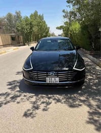 سوناتا 2021  نص مواصفات  رادار و تحكمات  بدون ايرباك بدون صبغ نصف جامل...