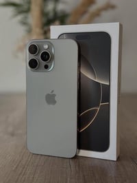 15 pro  تيتانيوم  دبل سمكارت هونك كونغ  اسواقنه ضمان المركز الدولي للم...