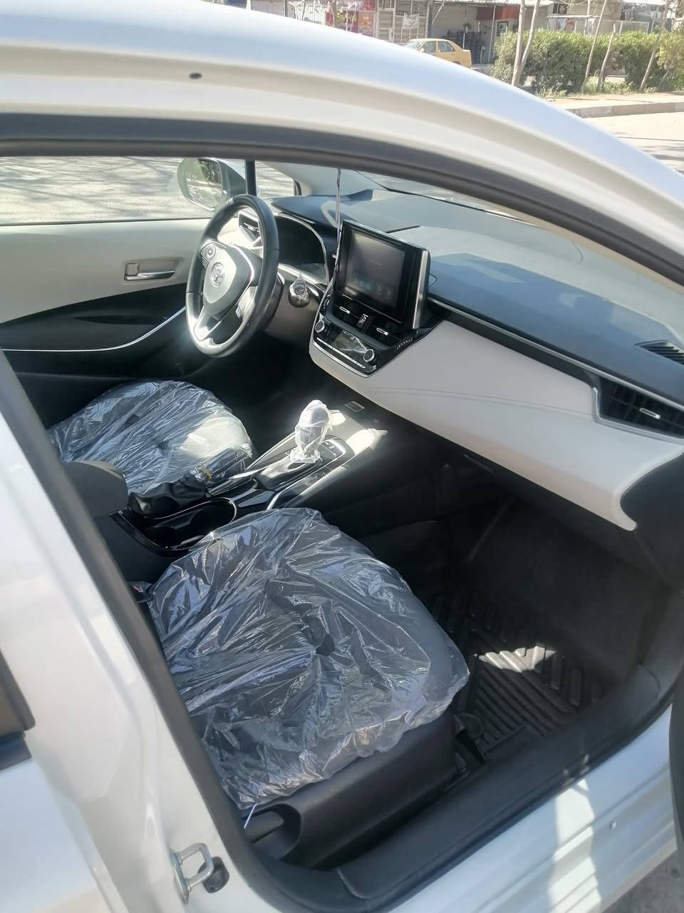 سلام عليكم كورلا خليجي رقم أربيل موديل 2024 فول موصفات مكفوله من الصبغ والشخوط فقط بارد بل داير جاملغ الخلفي فقط والباقي كله مكفول ماشية 25 سياره بعده على وضع الشركة السعر 182 وبيها مجال بسيط رقم تلفون ***********
