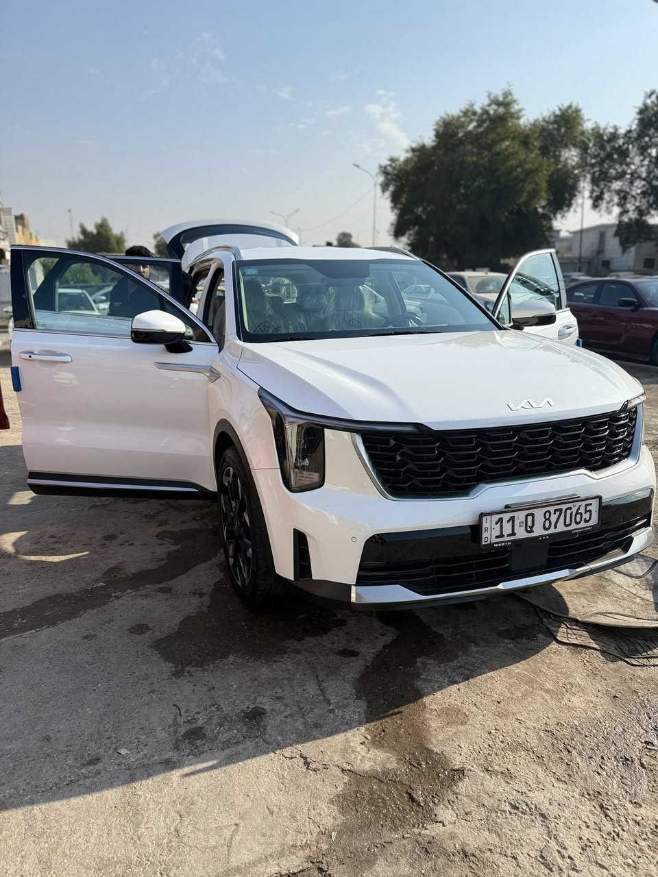 سلام عليكم
سورنتو 2024 للبيع فقط 

مواصفات / ويل 20 داتا شو حجم المحرك 6v

ماشية / 42 الف  

سياره بيهة طخه بل باب لخلف سايق وباقيه ع وضعة 

سياره جديده كير محرك حداديه مكفولات 

رقم بغداد تحويل ثاني يوم 

مكاني بغداد / الحبيبية 

*********** 

***********
