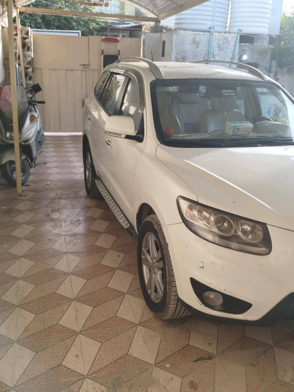 سانتا في خليجي 2011 محرك 6سلندر فول مواصفاته مكفولة للسيارة عده خطة قليلة جاملغ الخلفي سيار جاهزة من كلشي  *********** السعر 155 وبيها مجال بسيط
