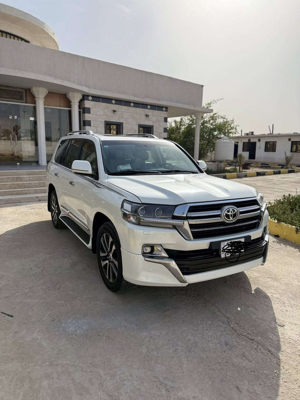 السلام عليكم
مراوس حسب القناعه 
لاندكروز 2019  بريم

كراند تورنك GXR 
رقم بغداد تحويل نكليزي
محرك 8 سلندر 

ماشيه 140 

بيها جاملغ بنيد باب صبغ

بصمة تشغيل 

تشغيل عن بعد 

زراكات

مري شفط

 فتحه سلايت 

 كشنين كهرباء جلد  

كامرة 360 محيطيه

 جنطه كهرباء

دبل ماوس 

ثلاجة 

8 ارباكات 

دفع رباعي فورويل  

 حساسات ٣٦٠ درجه 

صندوك كهرباء و القطعة الثانية شفط 

3دكم تحكم الكراسي الامامية

تبريد 3 قطع 
السعر400                الاستفسار ***********.                                  #
