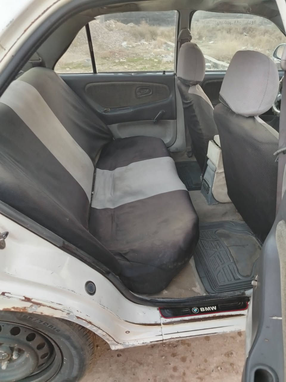 السلام عليكم للبيع براتون 2002 مال نواب ضباط محرك كير شرط  والباقي شوف العين السعر 17  وبيه مجال للستفسار *********** المكان سامراء
