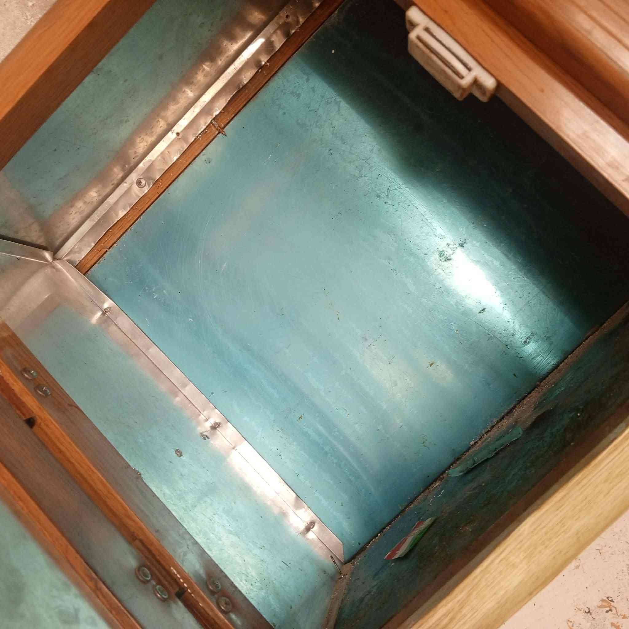 كاونتر ٣ قطع وسنك يعني ٤ قطع جبير
متروك يرادله ترتيب قيم وأخذ بلعافيه عليك قطعتين ملحق وحده جبيره وحده صغيره


**إذا كنت صاحب هذا الإعلان وتريد حذفه لأي سبب، رجاءا أرسل رسالة إلى الدعم الفني**