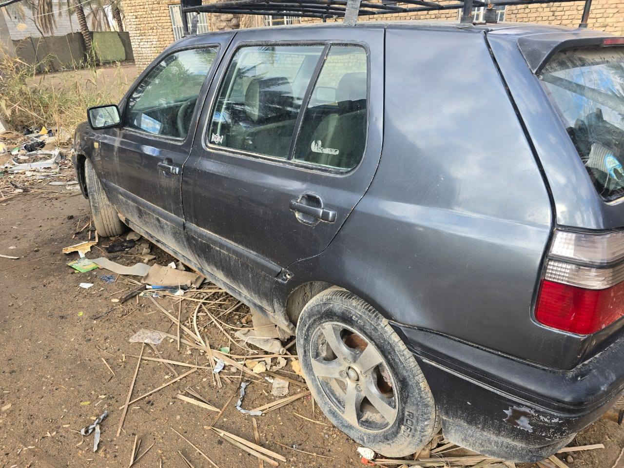 سلام عليكم گولف موديل ٩٢ صبغ عام رقم بغداد الماني مكينه 2000 گايمه سعر ٢٥ وبيهة مجال مكان السياره كربلاء ***********
