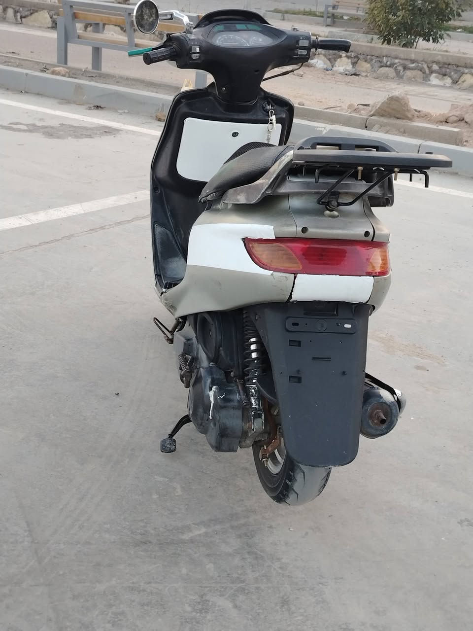 السلام عليكم دراجه فراشه للبيع
دراجه كفاله ماناقصه اي شي،،
قفل جنطه قفل سترين شغال 
كهربائيات هورن  كلها شغاله 
نكره سلف هندر شغال
تاير جديد
دراجه جهازه من كلشي
دراجه مال جناي
نضافت كفرات 85٪
سعر 500 وبيها مجال
مكان النجف 
خاص موجود واتساب أيضا 0783392342


**إذا كنت صاحب هذا الإعلان وتريد حذفه لأي سبب، رجاءا أرسل رسالة إلى الدعم الفني**