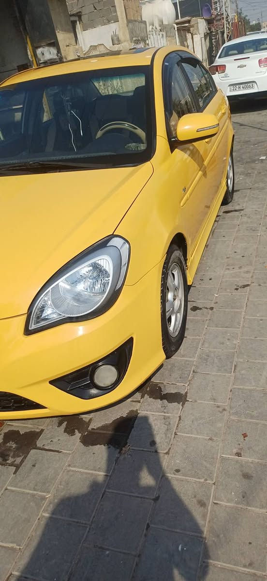 السلام عليكم اكسنت فيرنا٢٠١٠ السيارةفول عدا البصمه مواصفاتها:سلايت كشنات جلد تدفئة بالكشنات صدر جديد تبريد ثلج تحكمات ستيرن جهتين حاكية مري شفط اشاير بالمري حساسات خلفية نضام بلوتوث نضام ABS نضام ايكو اقتصادي بانزين ويل كب تخم تاير جديد السيارة رقم بغداد الماني بأسمي سنوية جديدة رقم الهاتف:***********
