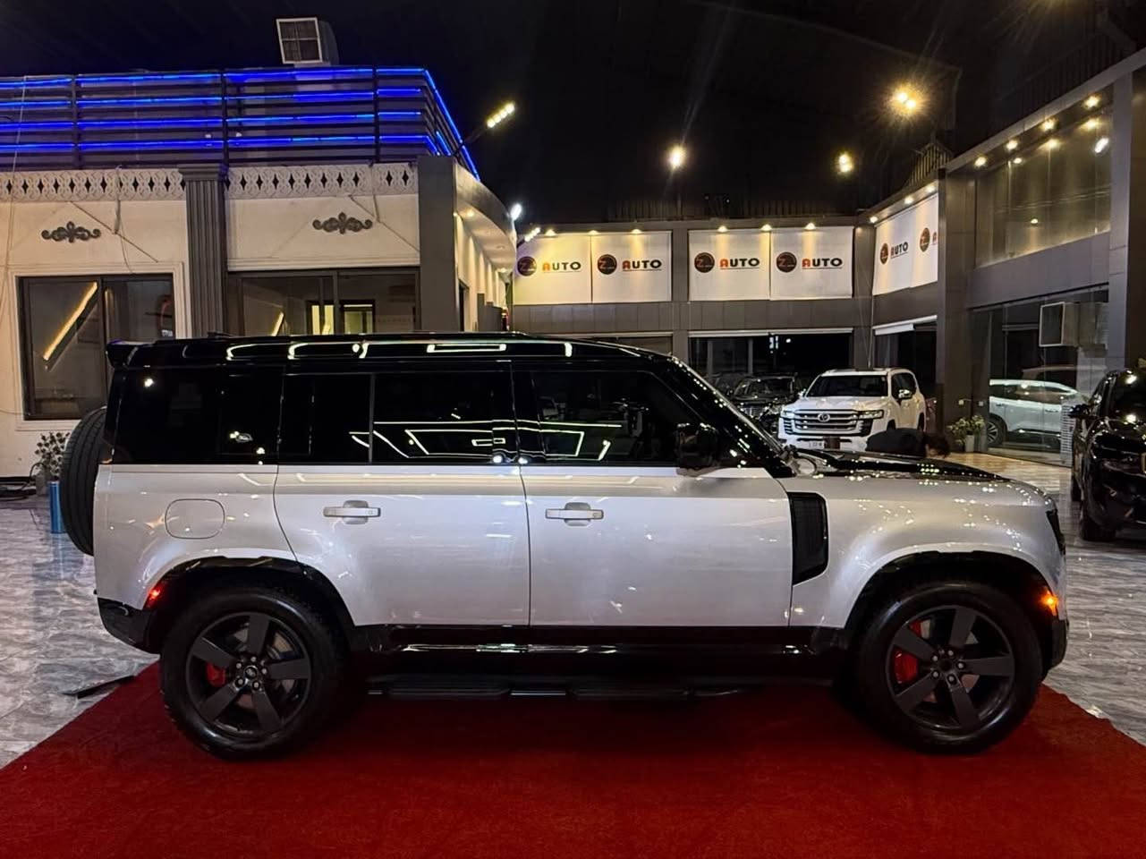 ⁨ ⁨ ⁨ ⁨ ⁨ كوردى / عربي
درووستکراوی : Land Rover
مۆدێل:Defender
ساڵ :2023
بزوێنەر :V6 Se
بگۆری بزوێنه‌ر : AUTOMATIC
سوتەمەنی : بنزين
دۆخ: USA 
ماوەی رۆشتوو: 30Mil
ـــــــــــــــــــــــــــــــــــــــــــــ
النوع : Land Rover
الموديل : Defender
سنة الصنع : 2023
المحرك : V6 Se
ناقل الحركة : AUTOMATIC
نوع الوقود : بنزين
الحالة ;USA 
عدد الأميال : 30Mil
‏‎‏ Zauto
‏‎‏‎‏‎📱 للاستفسار يسعدنا تواصلكم معنا على الأرقام التالية
‏‎‏‎‏‎📱بۆ زانیاریی زیاتر خۆشحال دەبین بە پەیوەندیتان بە ژمارەکانی
***********
***********⁩⁩⁩⁩ أربيل, العراق
