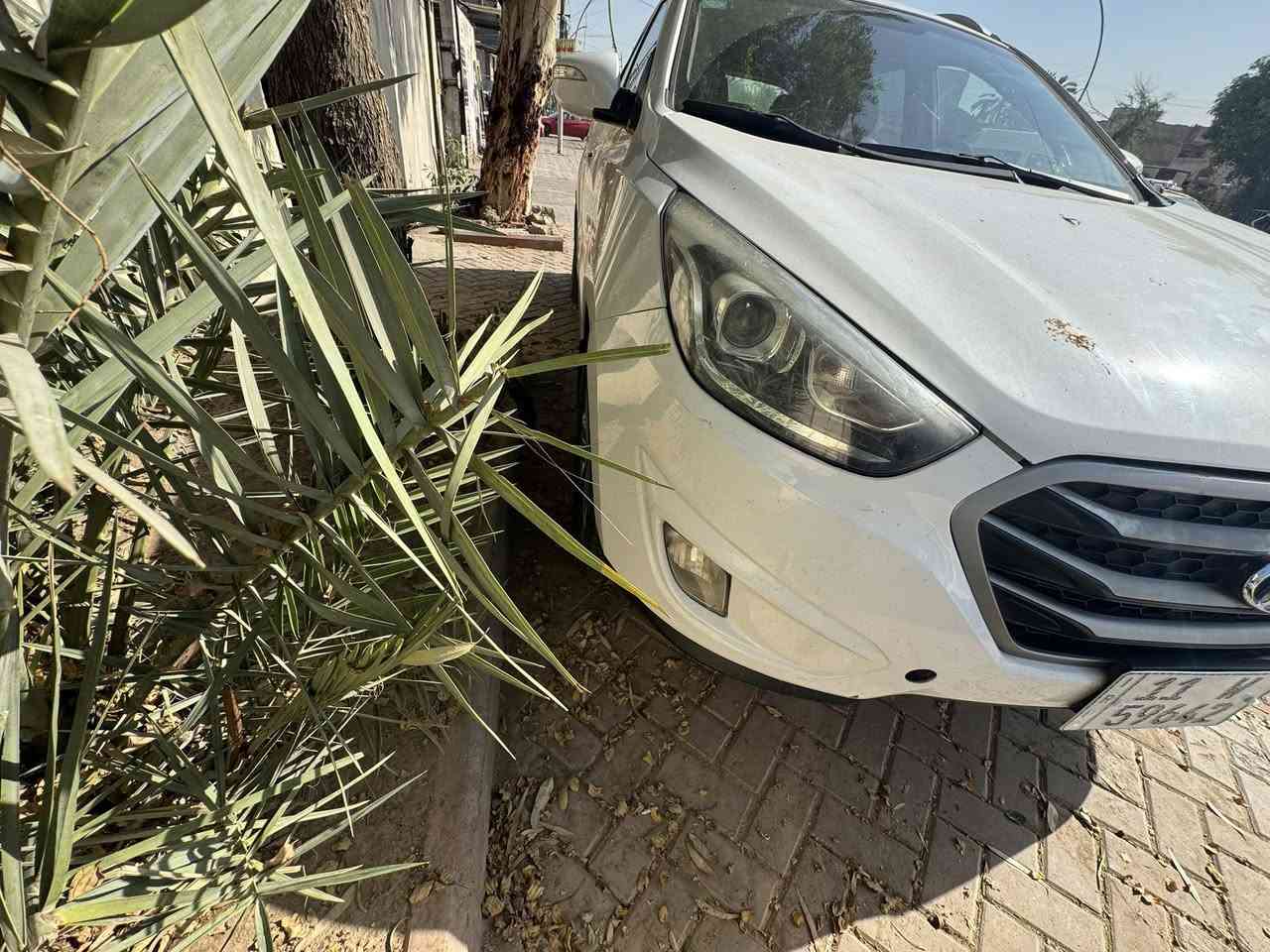 سلام عليكم للبيع توسان موديل 2016 خليجي رقم بغدادبأسمي  هزة جديدة  بية بية 3 قطع رش بدون دواخل بنيد وجاملغ وباب مكفولة من الدواخل بية مكانات بارد بسيطة مكينة كير كفالة بدون فتح ماشية 146  تبريد قطعتين للبيع (137) مكاني بغداد ***********
