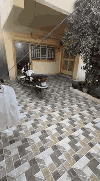 السلام عليكم دار للبيع المساحة200م طابو صرف طابقين شارع 80 قرب حلويات قصر الشام حي المصطفى  عرض الشارع الفرعي 10م ثاني فرع عن الشارع العام 
غرف نوم عدد4
مجمعات صحية عدد2 
استقبال عدد1 
مطبخ عدد1

 الاستفسار اكثر الاتصال ***********
