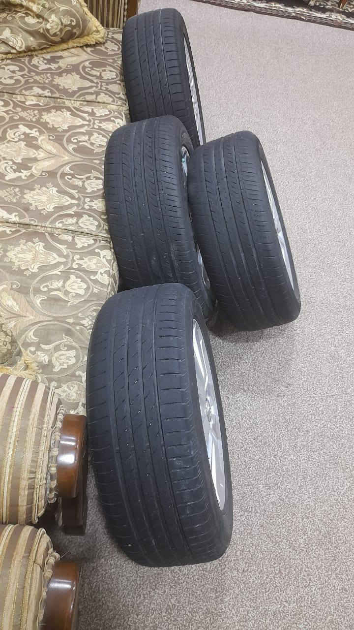 ويل كب مع الاطارات كورلا النترا (١٦) السعر ٢٥٠ وبيه مجال
مبايل ***********
