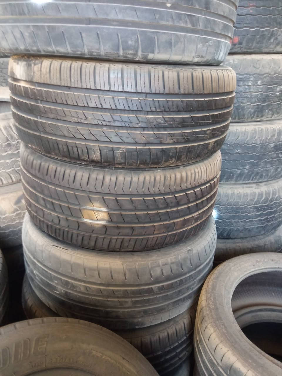 اطارات باله للبيع جمله جمله بيهن 500زوج أبيع شلعه وحده بسعر مناسب العنوان بابل الحمزه الغربي
للاستفسار الاتصال ***********
