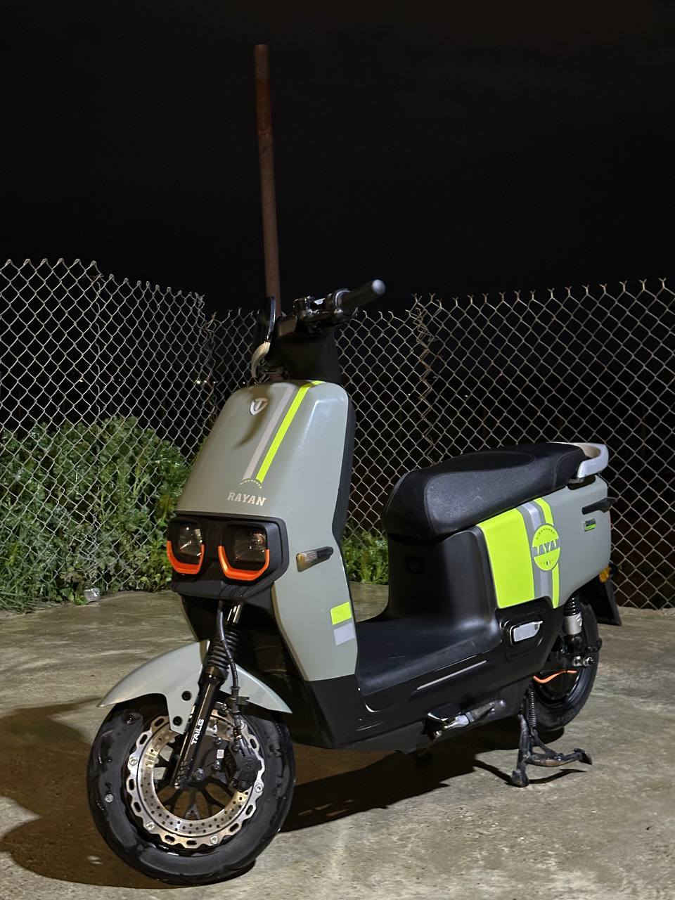 للبيع ماطور ريان 2025
ست بطاريات 23 امبير ملف 1200
 بطاريات شرط الفحص
السعر 700 وبي مجال بسيط
للتواصل خاص او اتصال على الرقم
***********
