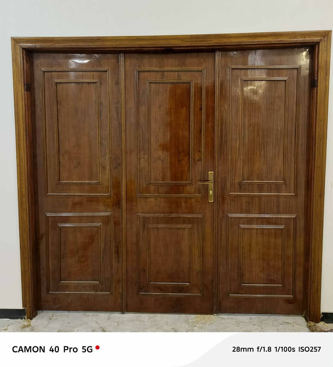 يالله 
دار زراعي للبيع مساحه ٢٠٠م في منطقة الصخيين قريب الحولي يبعد عن شارع ٧٠متر شارعه١٠متر 
بناء طابوق وسقف كونكريت بناء ٢٠٢٥جديد ونضيف جدا 
يتكون من غرفتين وصاله ومدخل ومطبخ حار وبارد وصحيات داخليه وخارجيه وحديقه وستاره كامله شغل درجه أولى بيبان تزكام 
خدمات ماء وكهرباء ومدارس عرض شارع١٠
للمزيد اتصال 
بالأرقام التأليه 
***********
***********
للمزيد من المعلومات يمكنكم التواصل معنا 
على صفحة الفيس بوك (در الامل للعقار) 
للمزيد من العروض على الفيس بك 
https://www.facebook.com/share/184e1SZUBr/?mibextid=wwXIfr
للمزيد من العروض على حسابنا تيك توك
 www.tiktok.com/@user3133131000
للمزيد من العروض على حسابنا التيليجرام (در الامل للعقار)
https://t.me/+P7JMB2u_71k2ZWJi

للمزيد من العروض على حسابنا الواتساب (در الأمل در الامل للعقار) 
https://chat.whatsapp.com/BLYmucgy7SSGDs399o3EWD
