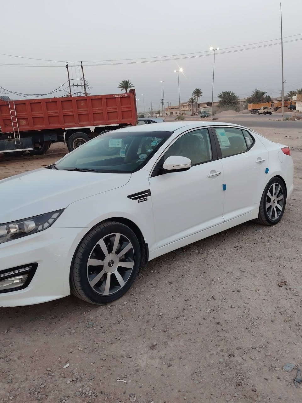 السلام عليكم اوبتما خليجي 2011كفاله عامه فول مواصفات عدا البانوراما مكينه 2000 شرط على الشركه السياره جديده بعدها بوضع الشركه *********** مكان السياره واسط النعمانيه
