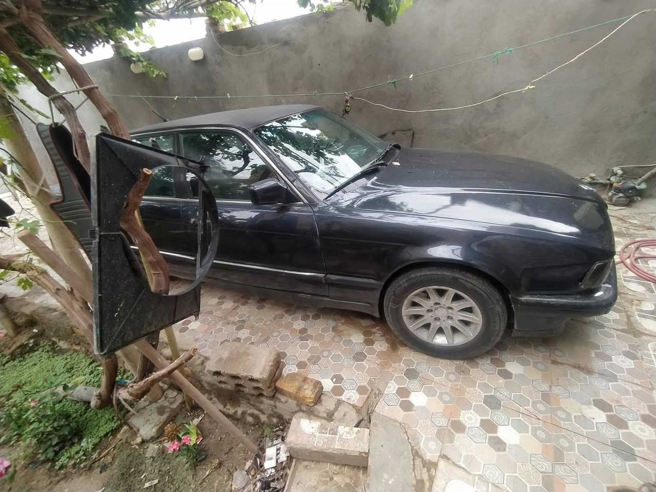 بي ام ٧٣٥ انبار بأسمي كير عادي  تخم تاير حداديه جديده مكينه وكير حاويه شعندك مراوس نزل


**إذا كنت صاحب هذا الإعلان وتريد حذفه لأي سبب، رجاءا أرسل رسالة إلى الدعم الفني**