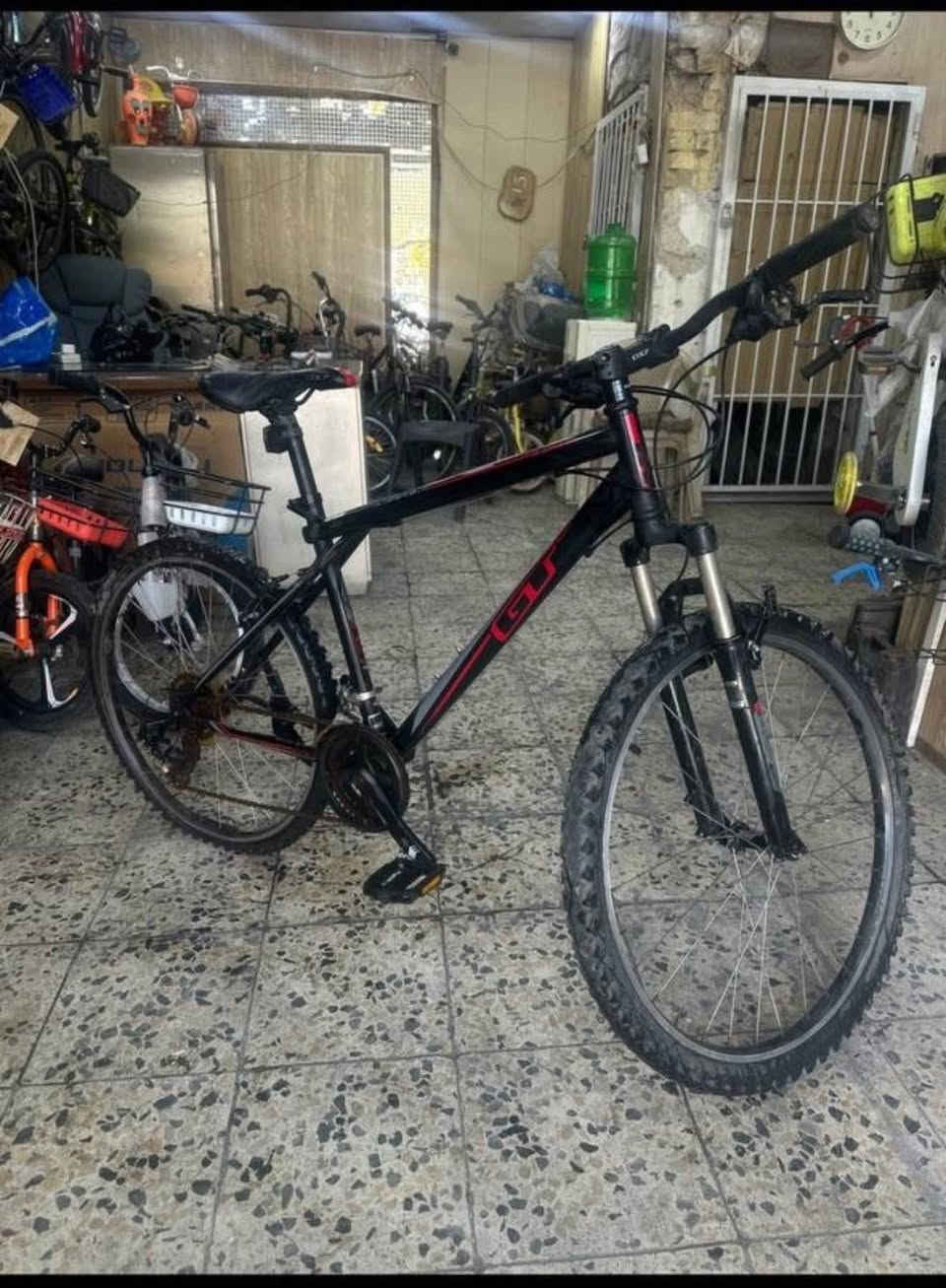 سلام عليكم دراجه هوائيه ماركة Gt للبيع حجم ٢٦ السعر.175الف


**إذا كنت صاحب هذا الإعلان وتريد حذفه لأي سبب، رجاءا أرسل رسالة إلى الدعم الفني**