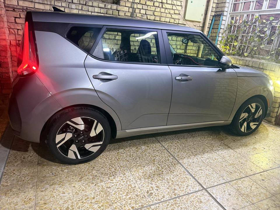 سلام عليكم 

كيا صول موديل 2023 

جيتي لاين فول للأخير 

ماشية 25الف 

رقم نكبليزي بغداد بأسمي

حادثها صبغ جاملغ وبنيد فقط 

الباقي كفالة عامة 

للأستفسار التواصل السعر 170 وبيه مجال قليل

***********
