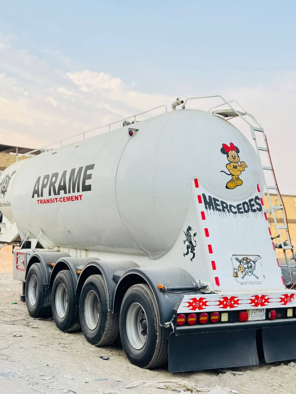 سلام عليكم بسبب الوعود الكاذبه أعيد نشر سايلو اسويدي مطول اربع محاور اثنين سبرنك وثنين جوبلس عنوان نجف مستعجل عل بيعته خوان السراي يتصل ويدلل  *********** السعر 150 وبي مجال قليل
