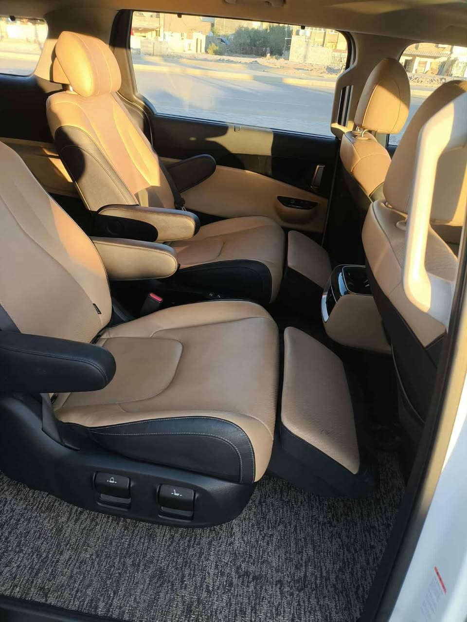 سيارة كرنفال فول مواصفات للبيع للاتصال والاستفسار الاتصال على هذا الرقم ***********
