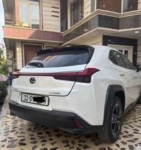 لكزز 2021 ux فول مواصفات بيه صبغ جاملغ وباب السايق وبيه كم رصعه اثر حا...