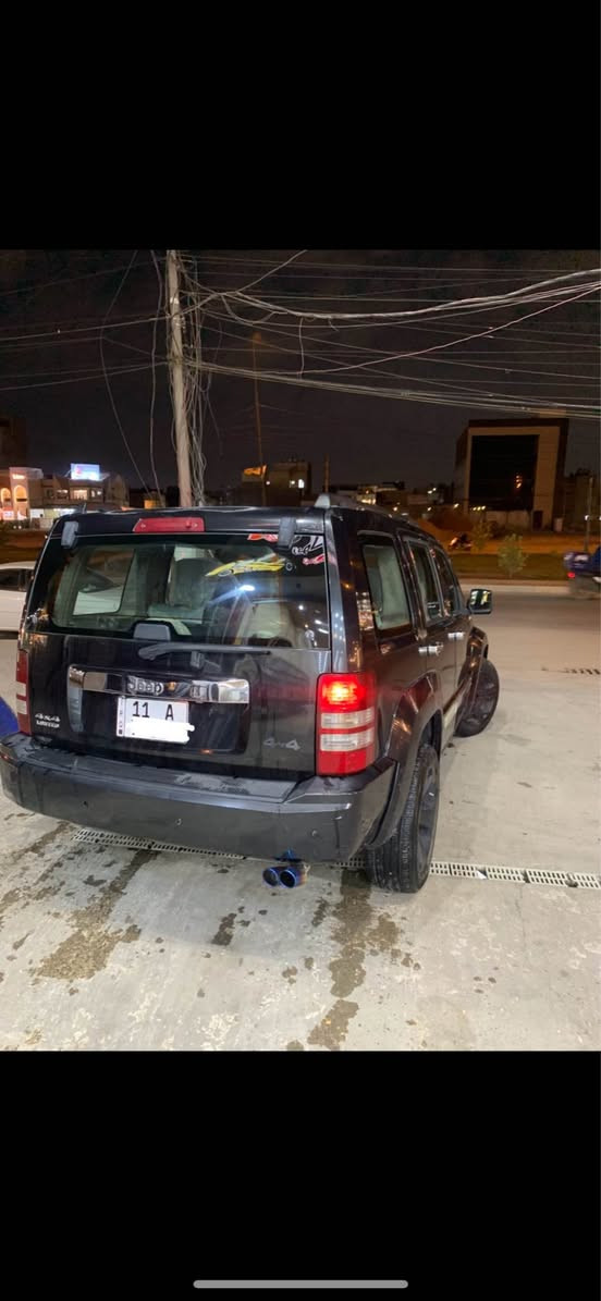 السلام عليكم 
جيب لبرتي ٢٠١٠
 رقم بغداد انكليزي 
فول مواصفات كشنات جلد كهرباء تدفئة
 تحكمات 
شاشة 
سلايد 
مكينة ٣٧٠٠ ٦ سلندر 
ويل ١٨ 
بدون حادث 
صبغ قطعة وحدة جاملغ خلفي جهة السايق فقط 
مكانها بغداد الكرخ
*********** بغداد, العراق
