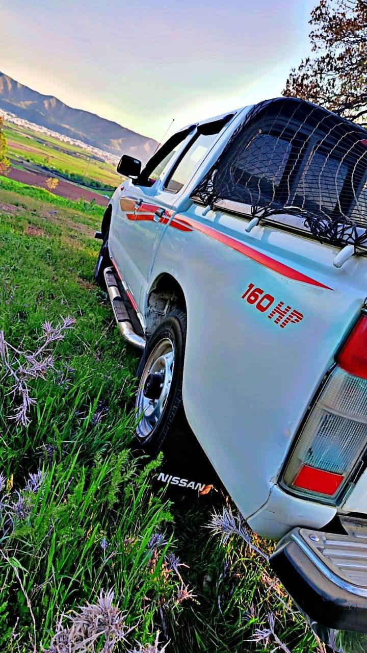 سەرەتا بەناوی خودا
نیسان پیکاپ دوبەی بۆ فرۆشتن 2009 ساغ ساغ کامل پلێتی پێوەیە سەیارەکە کامل پەپمە لەسەر ساغی 4 تایەو ویلی لۆکی لەژێرایە بۆری پێشەوە دۆسە دەعامی دواوە لۆکە گێڕ مەکینە عەکسل بەشەرت سەیارەکە 1 دەسەو کامل مەسرەفە نرخی 78 گەڵاو مەجالێکی برایانەی زۆر کەم 
مشتەری نیت سەری خۆتو منیش مەیەشێنە لەگەڵ ڕێزم 
ژ. م ***********
