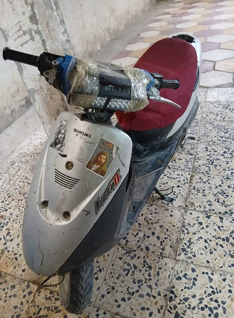 سلام عليكم 
دراجة ساسوكي للبيع اوراق
عوزهه شرك السعر 130وبيهه مجال 
رقم الهاتف *********** عمارة, ميسان
