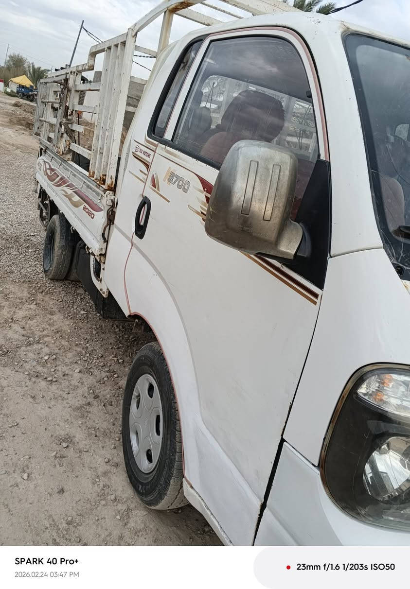 السلام عليكم كيه 2013 السياره ضربه راجعه بارد تبديل بنيد فقط شاصي كفاله السياره كهربائيات كله شغاله اي نقص ماكو 
مداور 2يوم 
***********
***********
السعر 80وبيه مجال
