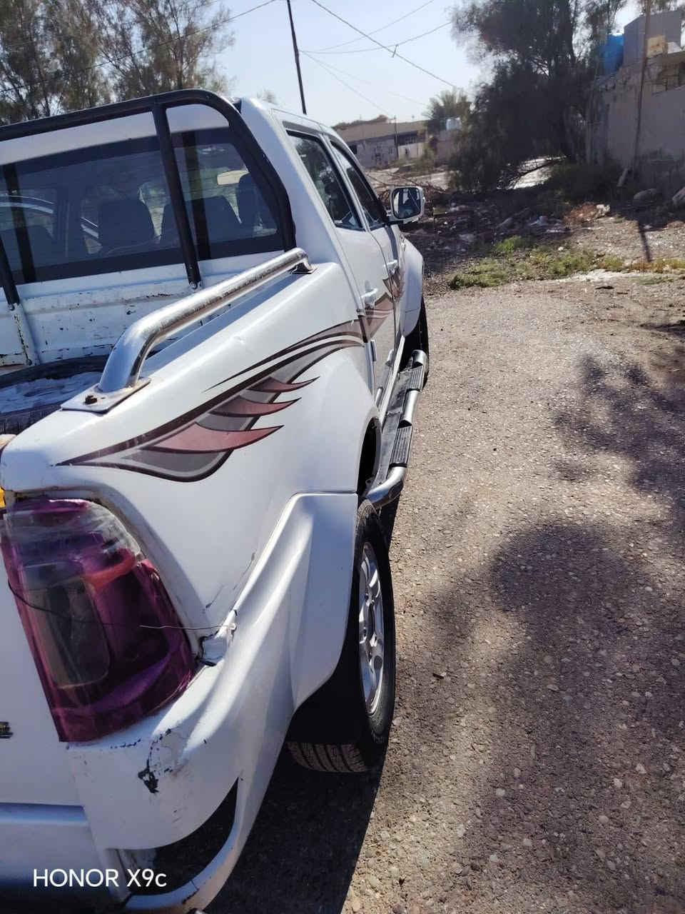 سلام عليكم 
تاتا هندي موديل 2015 رقم بغداد بسمي بدون صبغ السعر 55 وبيها مجال مكان السيارة تقاطع النهروان *********** صاحبها الشرعي👉
