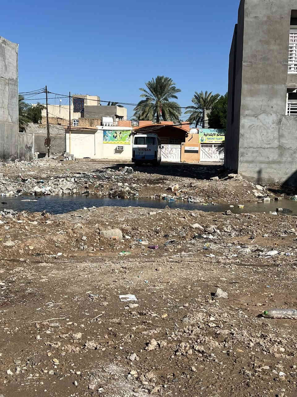 � قطعة أرض سكنية مميزة جداً للبيع
📍 الموقع: حي الزهراء / الخالص
📌 مقابل مدرسة الأنسائم الأهلية مباشرة

📐 المساحة: 225 متر مربع
📄 الملكية: طابو صرف 100% ✅ (جاهز للنقل فوراً)

✨ مميزات القطعة:
✔️ موقع استراتيجي ومطلوب
✔️ مقابل مدرسة أهلية (مناسب للسكن أو الاستثمار)
✔️ قريبة من الأسواق والخدمات الأساسية
✔️ منطقة سكنية هادئة
✔️ صالحة للبناء الفوري بدون أي مشاكل

📈 منطقة تشهد تطور مستمر وارتفاع بالأسعار
💰 فرصة ذهبية للي يعرف قيمة الموقع

📞 للاستفسار والتواصل المباشر:
☎️ ***********
