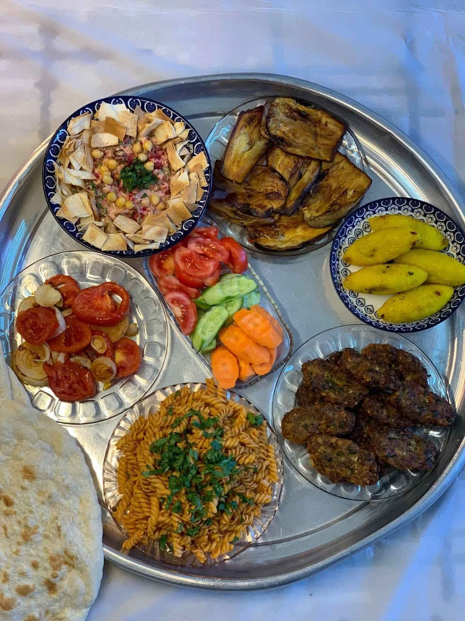 #متوفر عرض التفريزات الرمضاني مشكل ٥١ قطعة ب ١٥ الف فقط( شامل كبة تمن عنبر وبرغل قلي وكباب وبورك وسمبوسة ) 

 #حجز رقم وعنوان اوتنورونه للمحل ناصريه مركز سوق سومر ‏‪ ***********‬‏ لحم ذبح بالذمة ومتوفر دجاج وجبن ايضا 🙏💯✅
