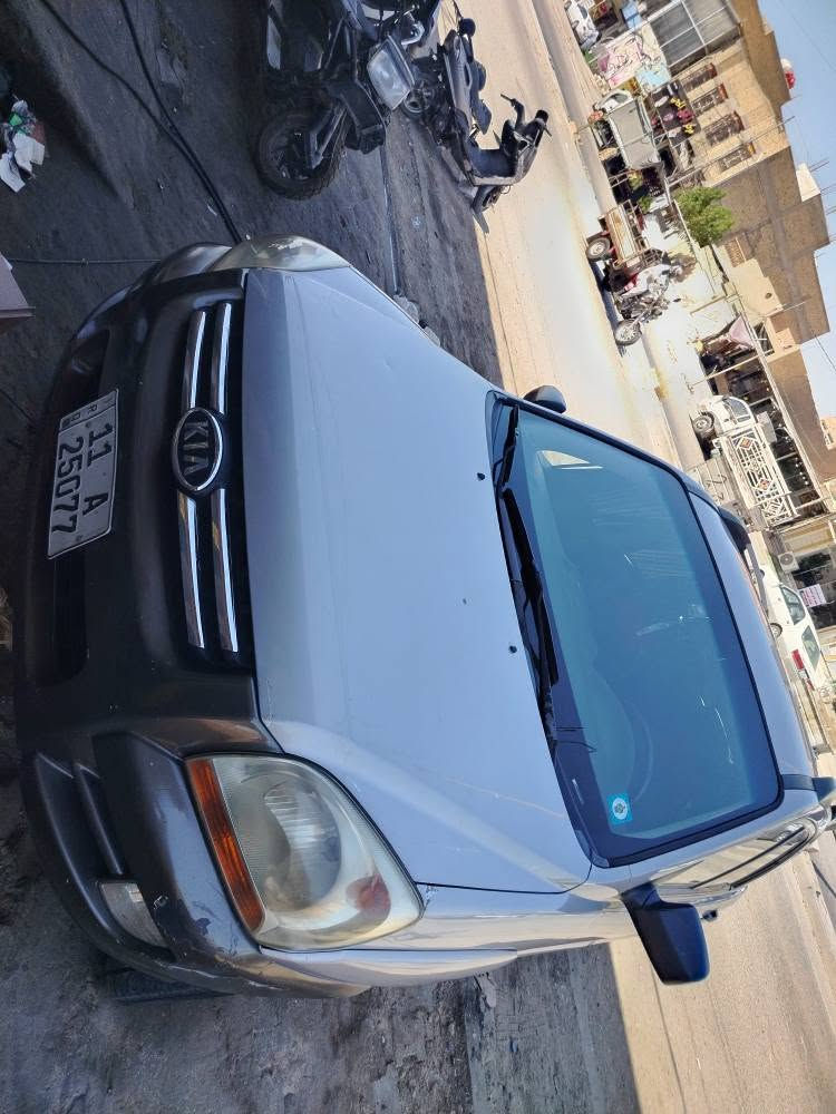 تحية طيبه
سبورتج ٢٠٠٨ محرك ٦ سلندر ستوني شاده مال كصه
فور ويل
كفاله عامه من كلشي
سيرفز ممشتغل بيها
تبريد تدفئه كلها شغاله مال جناي
باسمي رقم دولي بغداد
*********** النجف, العراق
