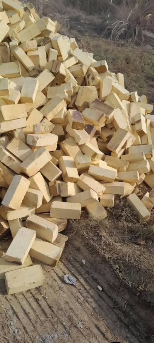 السلام وعليكم طابوق الكوت بدره وجصان طابوكه دراجه اوله شرط المكلاب الاستفسار ***********
